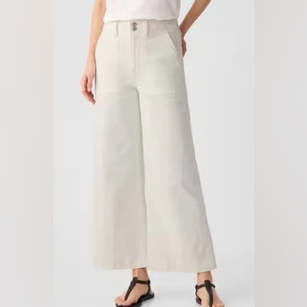 GAP  High Waisted Wide Leg Cropped White Cream  Denim Jean size 29 Petite